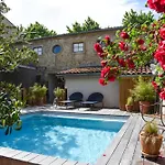 L'autre Jardin, Centre Historique, Calme, Garage Gratuit * Mirepoix (Ariege)