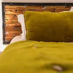 Appartamento L'autre Jardin, Centre Historique, Calme, Garage Gratuit Mirepoix (Ariege)