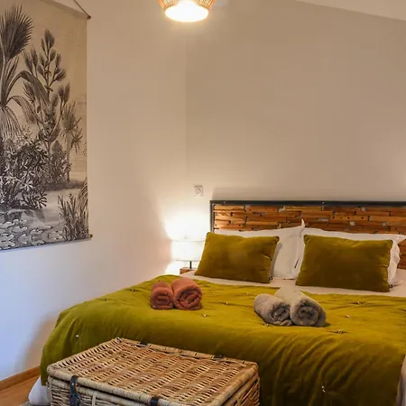 L'autre Jardin, Centre Historique, Calme, Garage Gratuit Mirepoix (Ariege)