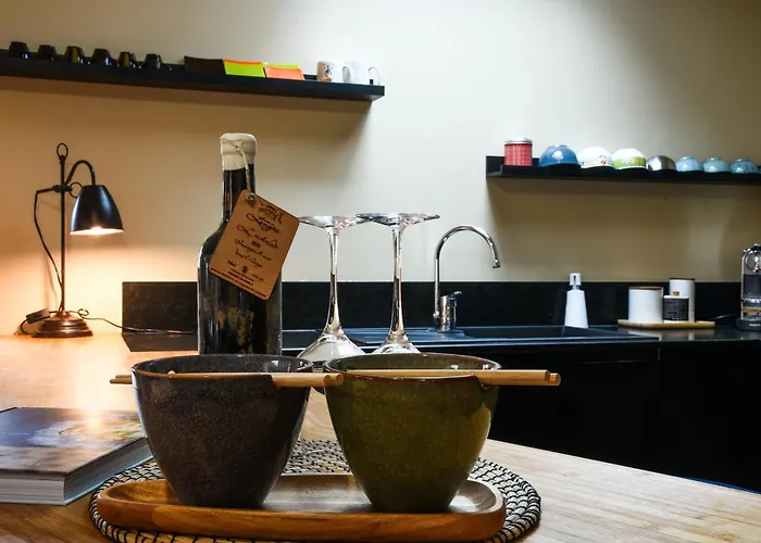 L'autre Jardin, Centre Historique, Calme, Garage Gratuit Апартаменты *