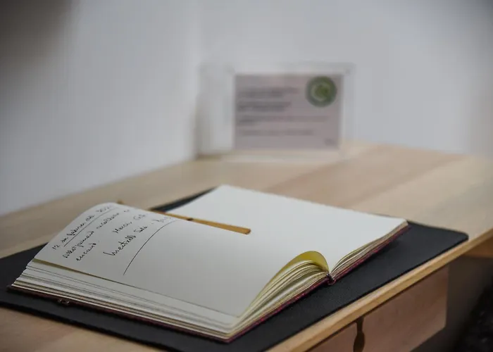 L'autre Jardin, Centre Historique, Calme, Garage Gratuit Мирпуа