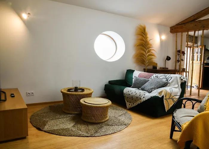 L'autre Jardin, Centre Historique, Calme, Garage Gratuit Апартаменты *