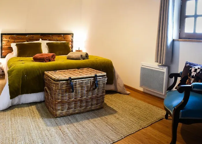 Апартаменты L'autre Jardin, Centre Historique, Calme, Garage Gratuit *