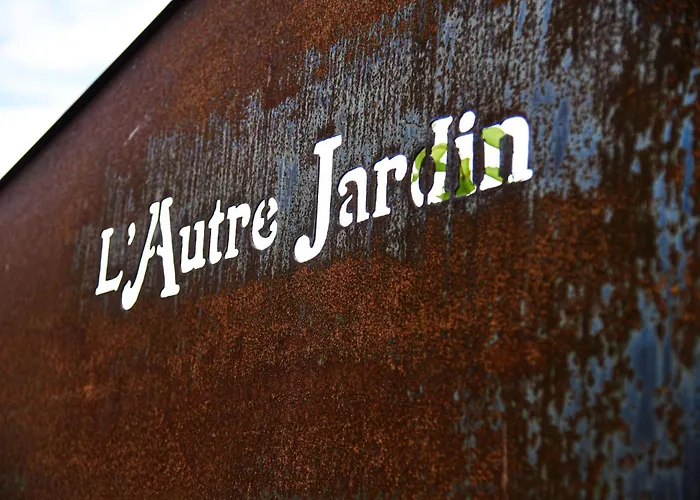 L'autre Jardin, Centre Historique, Calme, Garage Gratuit Апартаменты Мирпуа